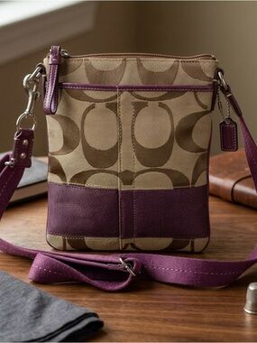 ✨ Coach Signature Jacquard North South File Bag | Plum & Khaki ✨